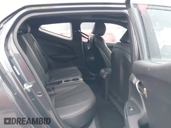 2021 Hyundai Veloster 2.0 z VIN KMHTG6AF1MU032870, wystawiony jako IAAI lot #41323767 z przebiegiem 25 955 mil mil oraz . Historia ofert i sprzedaży dostępna na DreamBid. Obrazek 8.