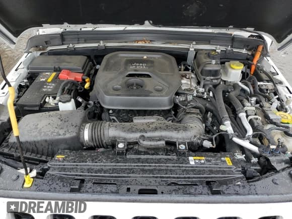 ✅ 2022 Jeep Wrangler Unlimited Sahara High Altitude • VIN: 1C4JJXP69NW228331 • Lot: 46807085. Wystawiony na Copart z przebiegiem 26 225 mil. Bezpłatny archiwum sprzedaży aukcyjnych z USA i szczegółowy raport historii pojazdu na DreamBid. Zdjęcie 12.