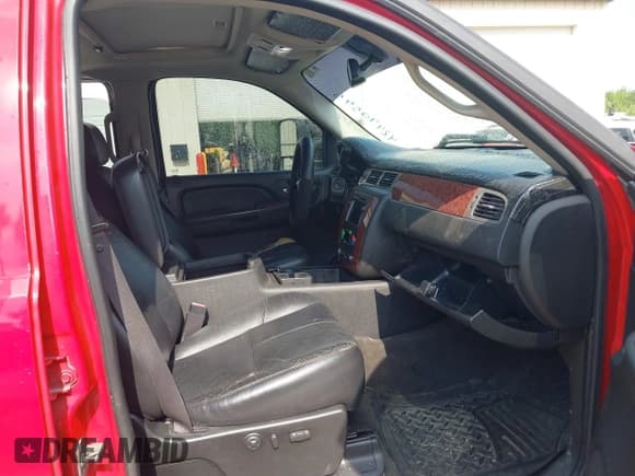 ✅ 2008 Chevrolet Silverado 1500 LTZ • VIN: 2GCEK13Y281241713 • Lot: 42490545. Listed on IAAI with 251,667 mi. Free auction sales archive from the USA and detailed vehicle history report at DreamBid. Image 5.