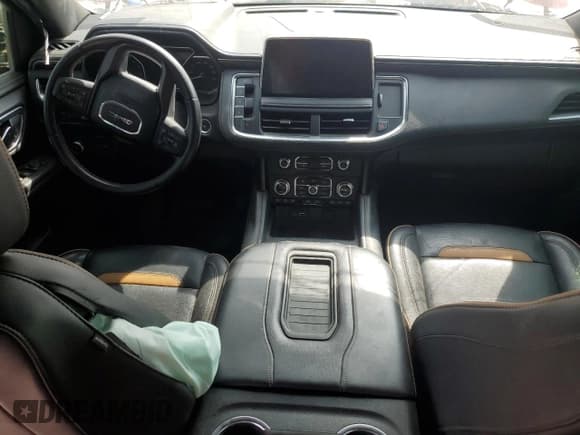 ✅ 2021 GMC Yukon XL AT4 • VIN: 1GKS2HKD7MR175076 • Lot: 54586725. Wystawiony na Copart z przebiegiem 194 784 mil. Bezpłatny archiwum sprzedaży aukcyjnych z USA i szczegółowy raport historii pojazdu na DreamBid. Zdjęcie 8.