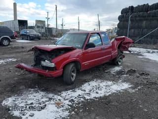 ✅ 2002 Chevrolet S-10 LS • VIN: 1GCCS19W728215013 • Лот: 41346805. Опубликован ранее на IAAI с пробегом Не указан. Бесплатный доступ к архиву аукционных продаж из США и подробный отчёт об истории автомобиля на DreamBid. Изображение 2.