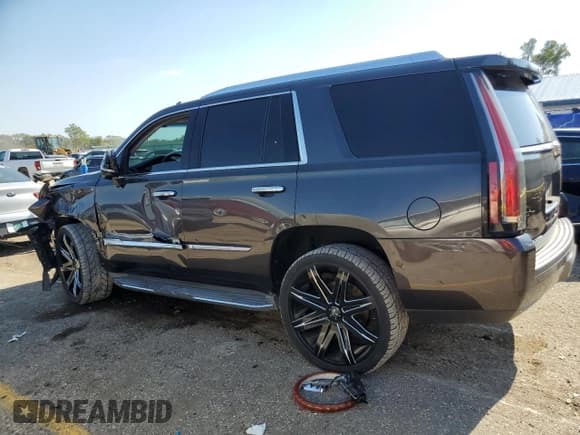 ✅ 2015 Cadillac Escalade Premium • VIN: 1GYS4NKJ9FR502603 • Lot: 82506135. Wystawiony na Copart z przebiegiem 97 794 mil. Bezpłatny archiwum sprzedaży aukcyjnych z USA i szczegółowy raport historii pojazdu na DreamBid. Zdjęcie 2.