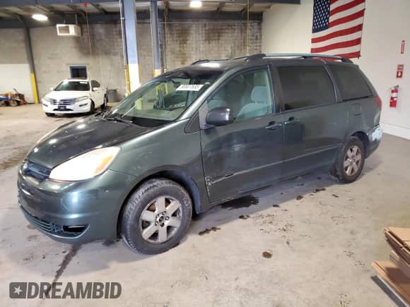 2005 Toyota Sienna LE z VIN 5TDZA23C45S348443, wystawiony jako Copart lot #90807535 z przebiegiem 200 755 mil mil oraz Szkoda całkowita • Salvage title. Historia ofert i sprzedaży dostępna na DreamBid. Obrazek 1.