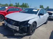 ✅ 2024 Nissan Altima SR • VIN: 1N4BL4CW5RN387996 • Лот: 42987059. Опубликован ранее на IAAI с пробегом 15 851 миль. Бесплатный доступ к архиву аукционных продаж из США и подробный отчёт об истории автомобиля на DreamBid. Изображение 17.