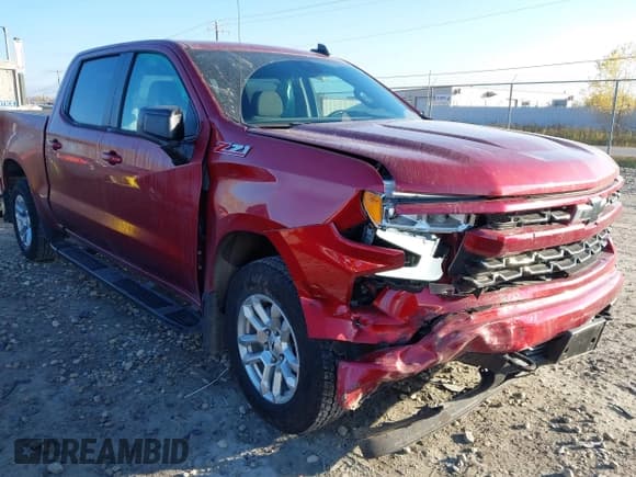 ✅ 2024 Chevrolet Silverado 1500 RST • VIN: 1GCUDEED0RZ204756 • Lot: 43504221. Wystawiony na IAAI z przebiegiem 25 010 mil. Bezpłatny archiwum sprzedaży aukcyjnych z USA i szczegółowy raport historii pojazdu na DreamBid. Zdjęcie 6.