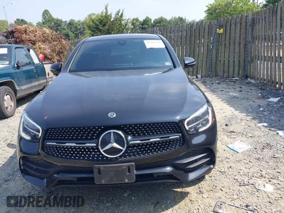 ✅ 2020 Mercedes-Benz GLC 300 • VIN: W1N0J8EB1LF866323 • Lot: 40169760. Listed on IAAI with 63,154 mi. Free auction sales archive from the USA and detailed vehicle history report at DreamBid. Image 13.