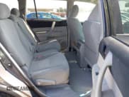 ✅ 2010 Toyota Highlander • VIN: 5TDZA3EH6AS001057 • Lot: 43387245. Listed on IAAI with 204,130 mi. Free auction sales archive from the USA and detailed vehicle history report at DreamBid. Image 8.