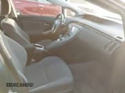 ✅ 2014 Toyota Prius Four • VIN: JTDKN3DU7E1771209 • Lot: 41154556. Wystawiony na IAAI z przebiegiem 59 754 mil. Bezpłatny archiwum sprzedaży aukcyjnych z USA i szczegółowy raport historii pojazdu na DreamBid. Zdjęcie 5.