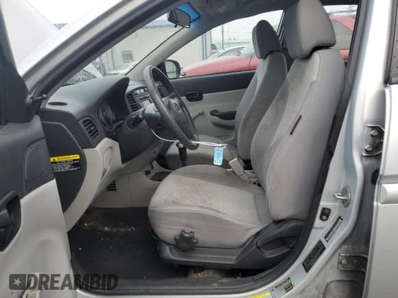 ✅ 2010 Hyundai Accent GLS • VIN: KMHCN4AC5AU518092 • Лот: 81733704. Опубликован ранее на Copart с пробегом 116 762 миль. Бесплатный доступ к архиву аукционных продаж из США и подробный отчёт об истории автомобиля на DreamBid. Изображение 7.