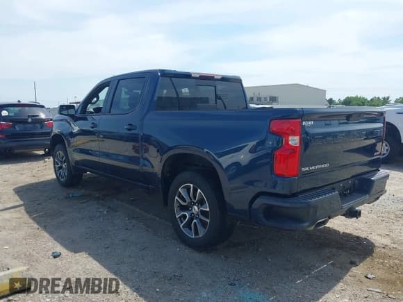 ✅ 2020 Chevrolet Silverado 1500 RST • VIN: 3GCUYEED2LG129800 • Lot: 42232131. Wystawiony na IAAI z przebiegiem 117 768 mil. Bezpłatny archiwum sprzedaży aukcyjnych z USA i szczegółowy raport historii pojazdu na DreamBid. Zdjęcie 3.