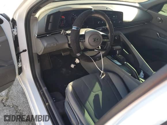 2021 Hyundai Elantra SEL с VIN 5NPLM4AG6MH001005, выставлен на аукционе Copart как лот 86281035 с пробегом 80 037 миль миль и Списание • Salvage title. История ставок и продаж доступна на DreamBid. Изображение 8.