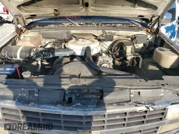 ✅ 1991 Chevrolet Silverado 1500 • VIN: 2GCEC19K8M1125846 • Lot: 60755995. Wystawiony na Copart z przebiegiem 240 965 mil. Bezpłatny archiwum sprzedaży aukcyjnych z USA i szczegółowy raport historii pojazdu na DreamBid. Zdjęcie 11.