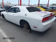 ✅ 2014 Dodge Challenger SXT • VIN: 2C3CDYAG1EH183203 • Lot: 43269129. Wystawiony na IAAI z przebiegiem 117 355 mil. Bezpłatny archiwum sprzedaży aukcyjnych z USA i szczegółowy raport historii pojazdu na DreamBid. Zdjęcie 3.