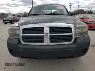 2005 Dodge Dakota ST с VIN 1D7HW28K55S265016, выставлен на аукционе Copart как лот 81959724 с пробегом 154 306 миль миль и Чистый • Clean title. История ставок и продаж доступна на DreamBid. Изображение 5.