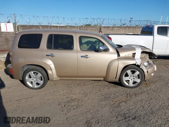 ✅ 2006 Chevrolet HHR LT • VIN: 3GNDA23P56S606289 • Lot: 42207144. Listed on IAAI with 130,056 mi. Free auction sales archive from the USA and detailed vehicle history report at DreamBid. Image 14.