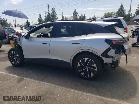 ✅ 2022 Volkswagen ID.4 Pro • VIN: WVGRMPE23NP061903 • Lot: 62135353. Listed on Copart with 10,722 mi. Free auction sales archive from the USA and detailed vehicle history report at DreamBid. Image 2.