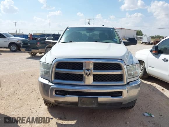 ✅ 2018 Ram 2500 Tradesman • VIN: 3C6UR5HJ6JG378765 • Лот: 43004424. Опубликован ранее на IAAI с пробегом 185 447 миль. Бесплатный доступ к архиву аукционных продаж из США и подробный отчёт об истории автомобиля на DreamBid. Изображение 12.
