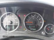 ✅ 2018 Jeep Wrangler Unlimited Sahara • VIN: 1C4BJWEG7JL811034 • Lot: 43735090. Wystawiony na IAAI z przebiegiem 82 085 mil. Bezpłatny archiwum sprzedaży aukcyjnych z USA i szczegółowy raport historii pojazdu na DreamBid. Zdjęcie 7.