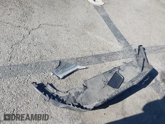 ✅ 2022 Ram ProMaster City Cargo Tradesman • VIN: ZFBHRFABXN6W17327 • Lot: 42653624. Wystawiony na IAAI z przebiegiem 53 966 mil. Bezpłatny archiwum sprzedaży aukcyjnych z USA i szczegółowy raport historii pojazdu na DreamBid. Zdjęcie 11.