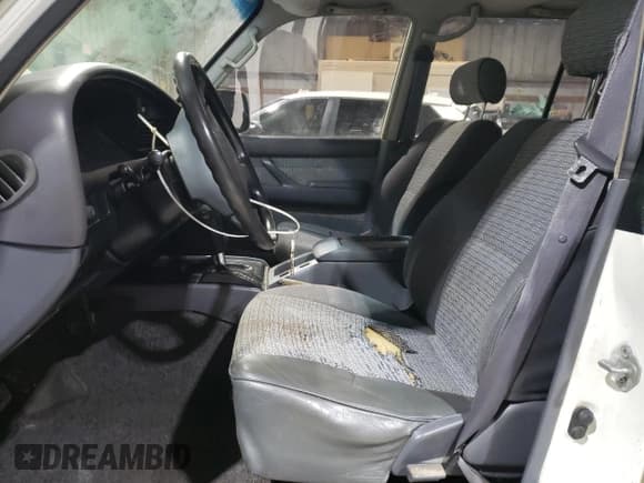 ✅ 1991 Toyota Land Cruiser • VIN: JT3FJ80W5M0019437 • Lot: 41861115. Listed on Copart with 210,204 mi. Free auction sales archive from the USA and detailed vehicle history report at DreamBid. Image 7.