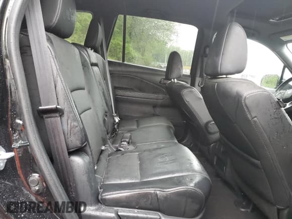 ✅ 2023 Honda Passport EX-L • VIN: 5FNYF8H55PB022183 • Lot: 57305445. Listed on Copart with 31,296 mi. Free auction sales archive from the USA and detailed vehicle history report at DreamBid. Image 11.