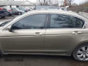 ✅ 2010 Honda Accord EX-L • VIN: 1HGCP2F85AA070267 • Lot: 43718730. Listed on IAAI with 302,410 mi. Free auction sales archive from the USA and detailed vehicle history report at DreamBid. Image 15.