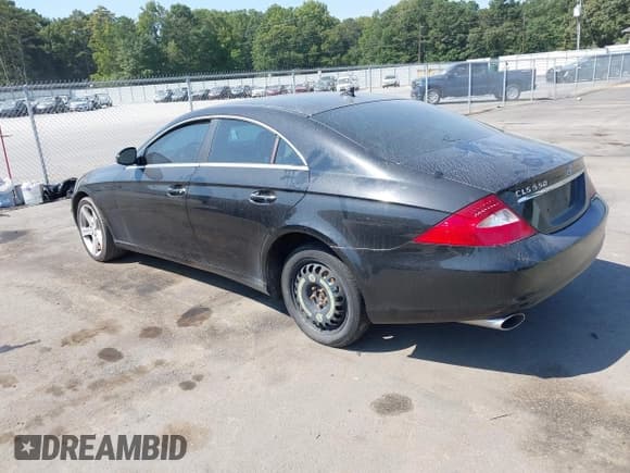 ✅ 2008 Mercedes-Benz CLS 550 • VIN: WDDDJ72XX8A132597 • Lot: 43147702. Listed on IAAI with Not provided. Free auction sales archive from the USA and detailed vehicle history report at DreamBid. Image 3.