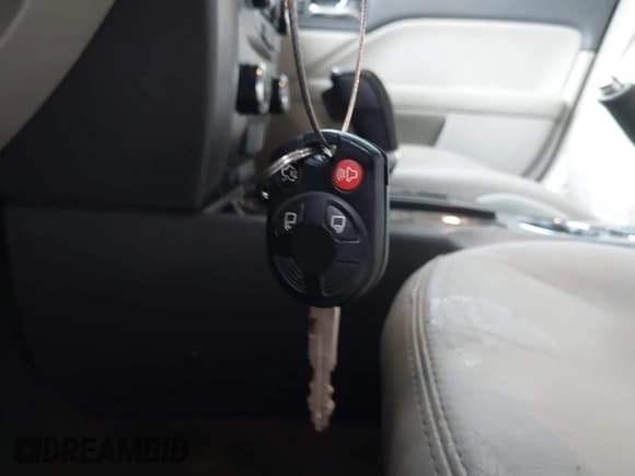 ✅ 2010 Ford Fusion SEL • VIN: 3FAHP0JG2AR314850 • Lot: 43480290. Listed on IAAI with 90,167 mi. Free auction sales archive from the USA and detailed vehicle history report at DreamBid. Image 11.