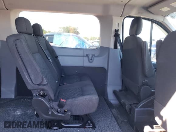 ✅ 2016 Ford Transit XLT • VIN: 1FMZK1YM0GKA65441 • Лот: 88259705. Опубликован ранее на Copart с пробегом 226 279 миль. Бесплатный доступ к архиву аукционных продаж из США и подробный отчёт об истории автомобиля на DreamBid. Изображение 11.