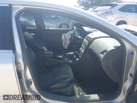 ✅ 2012 Chevrolet Malibu 2LT • VIN: 1G1ZD5EU4CF382208 • Лот: 43256461. Опубликован ранее на IAAI с пробегом 172 615 миль. Бесплатный доступ к архиву аукционных продаж из США и подробный отчёт об истории автомобиля на DreamBid. Изображение 5.