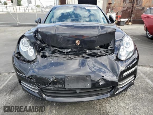 ✅ 2014 Porsche Panamera • VIN: WP0AA2A74EL010304 • Lot: 81678715. Wystawiony na Copart z przebiegiem 108 317 mil. Bezpłatny archiwum sprzedaży aukcyjnych z USA i szczegółowy raport historii pojazdu na DreamBid. Zdjęcie 5.