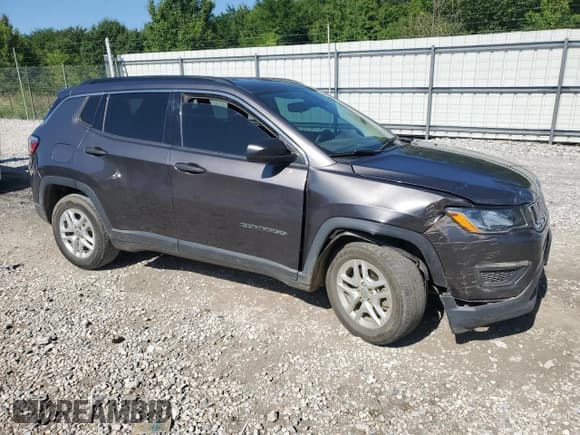 ✅ 2020 Jeep Compass Sport • VIN: 3C4NJCAB9LT250042 • Lot: 63656165. Listed on Copart with 131,635 mi. Free auction sales archive from the USA and detailed vehicle history report at DreamBid. Image 4.
