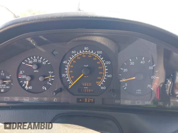 ✅ 1995 Mercedes-Benz SL 5.0L • VIN: WDBFA67E5SF120368 • Lot: 43164450. Listed on IAAI with 110,984 mi. Free auction sales archive from the USA and detailed vehicle history report at DreamBid. Image 7.