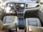 ✅ 2017 Toyota Sienna XLE Auto Access Seat • VIN: 5TDYZ3DC0HS773008 • Лот: 90414015. Опубликован ранее на Copart с пробегом 108 439 миль. Бесплатный доступ к архиву аукционных продаж из США и подробный отчёт об истории автомобиля на DreamBid. Изображение 8.