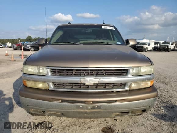 2004 Chevrolet Suburban LT с VIN 1GNEC16Z54J279073, выставлен на аукционе Copart как лот 79872164 с пробегом 363 424 миль миль и Чистый • Clean title. История ставок и продаж доступна на DreamBid. Изображение 5.