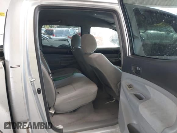 ✅ 2008 Toyota Tacoma PreRunner • VIN: 3TMJU62N58M055203 • Lot: 43674114. Listed on IAAI with 104,583 mi. Free auction sales archive from the USA and detailed vehicle history report at DreamBid. Image 8.
