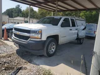 2019 Chevrolet Silverado 1500 Work Truck z VIN 2GCRCNEC1K1117351, wystawiony jako Copart lot #80256485 z przebiegiem 215 243 mil mil oraz Szkoda całkowita • Salvage title. Historia ofert i sprzedaży dostępna na DreamBid. Obrazek 1.