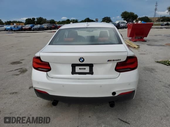 ✅ 2020 BMW 2 Series M240i • VIN: WBA2J5C0XL7E55318 • Lot: 59972304. Listed on Copart with 37,423 mi. Free auction sales archive from the USA and detailed vehicle history report at DreamBid. Image 6.