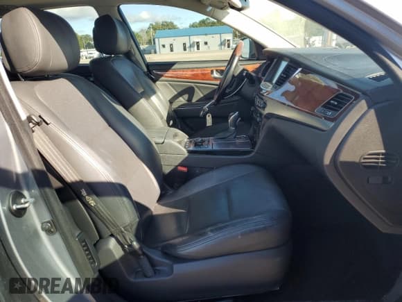 ✅ 2015 Hyundai Equus Ultimate • VIN: KMHGH4JH4FU094223 • Lot: 80720744. Listed on Copart with 57,957 mi. Free auction sales archive from the USA and detailed vehicle history report at DreamBid. Image 7.