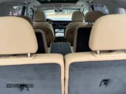 ✅ 2021 Audi Q7 Prestige • VIN: WA1VXAF74MD012298 • Lot: 87119355. Wystawiony na Copart z przebiegiem 119 391 mil. Bezpłatny archiwum sprzedaży aukcyjnych z USA i szczegółowy raport historii pojazdu na DreamBid. Zdjęcie 9.