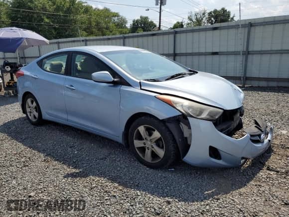 2013 Hyundai Elantra GLS z VIN KMHDH4AE4DU604351, wystawiony jako Copart lot #66271885 z przebiegiem 157 792 mil mil oraz Szkoda całkowita • Salvage title. Historia ofert i sprzedaży dostępna na DreamBid. Obrazek 4.