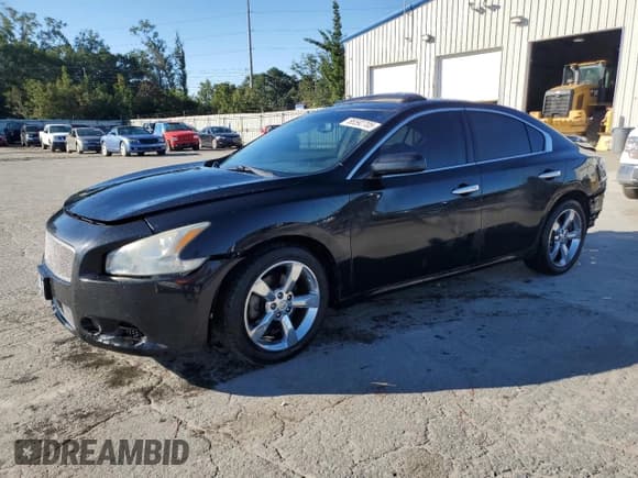 ✅ 2013 Nissan Maxima S • VIN: 1N4AA5AP2DC829706 • Lot: 86592705. Wystawiony na Copart z przebiegiem 147 413 mil. Bezpłatny archiwum sprzedaży aukcyjnych z USA i szczegółowy raport historii pojazdu na DreamBid. Zdjęcie 1.
