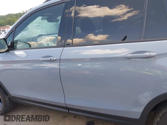 ✅ 2022 Honda Passport Elite • VIN: 5FNYF8H05NB025781 • Lot: 42988447. Listed on IAAI with 6,358 mi. Free auction sales archive from the USA and detailed vehicle history report at DreamBid. Image 14.