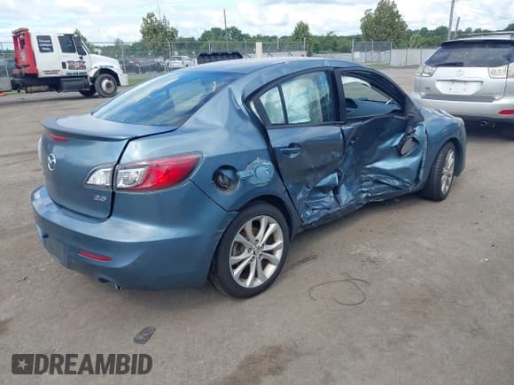 ✅ 2011 Mazda 3 S Grand Touring • VIN: JM1BL1W60B1410215 • Lot: 43055637. Listed on IAAI with 75,878 mi. Free auction sales archive from the USA and detailed vehicle history report at DreamBid. Image 4.
