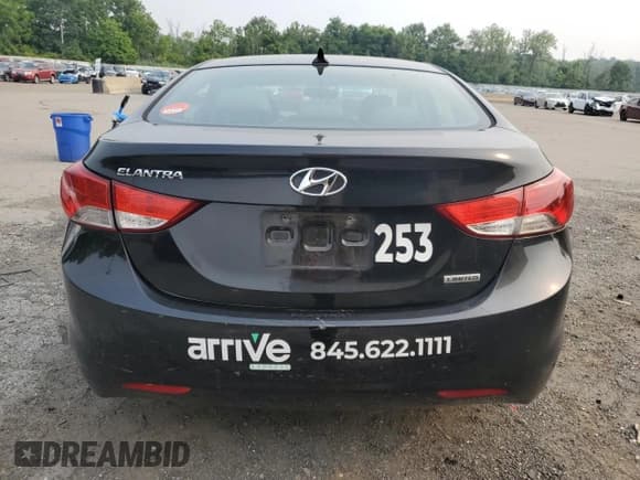 ✅ 2013 Hyundai Elantra Limited • VIN: KMHDH4AE4DU619612 • Lot: 67290295. Listed on Copart with 205,635 mi. Free auction sales archive from the USA and detailed vehicle history report at DreamBid. Image 6.