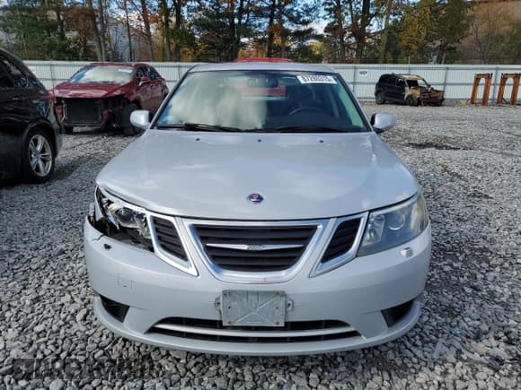 ✅ 2010 Saab 9-3 XWD • VIN: YS3FA4BY7A1618762 • Lot: 87280315. Wystawiony na Copart z przebiegiem 108 103 mil. Bezpłatny archiwum sprzedaży aukcyjnych z USA i szczegółowy raport historii pojazdu na DreamBid. Zdjęcie 5.