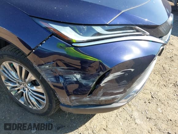 ✅ 2021 Toyota Venza LE • VIN: JTEAAAAH9MJ053397 • Lot: 42774699. Listed on IAAI with 60,672 mi. Free auction sales archive from the USA and detailed vehicle history report at DreamBid. Image 21.