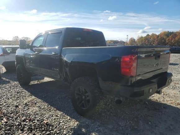 ✅ 2015 Chevrolet Silverado 1500 LT • VIN: 3GCUKREC5FG243231 • Lot: 87190705. Wystawiony na Copart z przebiegiem 117 896 mil. Bezpłatny archiwum sprzedaży aukcyjnych z USA i szczegółowy raport historii pojazdu na DreamBid. Zdjęcie 2.