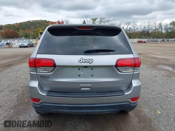 2020 Jeep Grand Cherokee Laredo E z VIN 1C4RJFAG7LC159295, wystawiony jako IAAI lot #43516949 z przebiegiem 80 838 mil mil oraz . Historia ofert i sprzedaży dostępna na DreamBid. Obrazek 17.