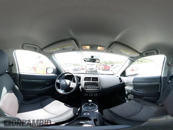 ✅ 2017 Mitsubishi Outlander ES • VIN: JA4AR3AU8HZ040471 • Lot: 43080416. Listed on IAAI with 31,670 mi. Free auction sales archive from the USA and detailed vehicle history report at DreamBid. Image 18.